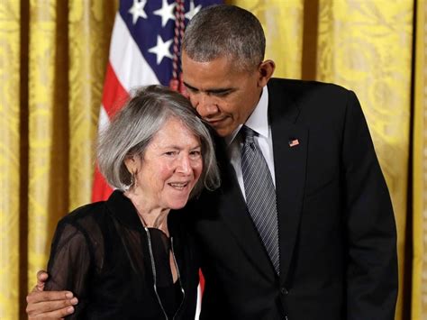 El Premio Nobel de Literatura 2016: Un homenaje al ingenio, la resiliencia y la voz poderosa de un poeta afroamericano